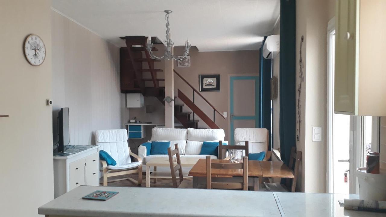 La Petite Maison Villa Ла Сен-сюр-Мер Екстериор снимка